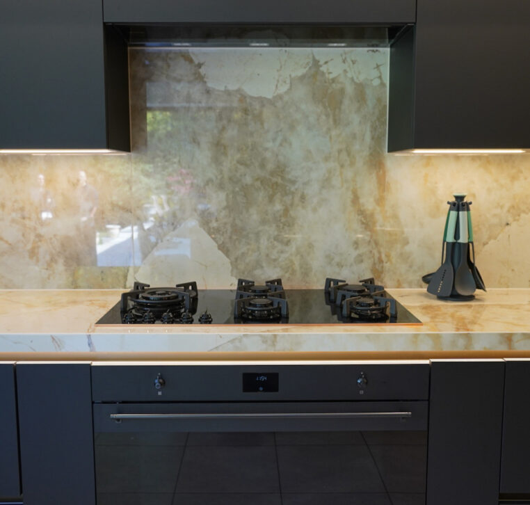 Luxury kitchen with high-end stainless steel appliances installed by MAS Kuchen.